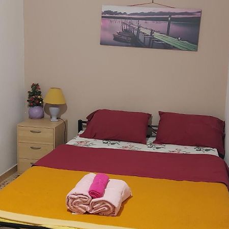 Вилла Airport Friendly House 2 Луца Экстерьер фото